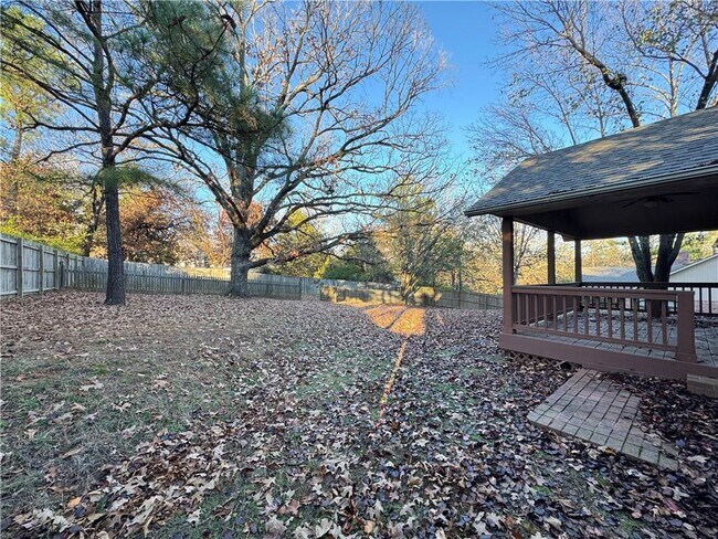 Building Photo - 742 E Birwin St