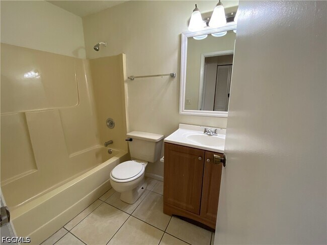 Building Photo - 431 Hancock Bridge Pkwy