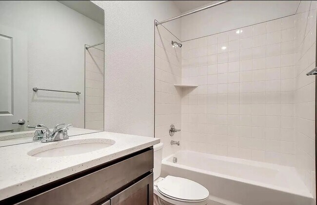 Building Photo - 6770 Raritan Dr