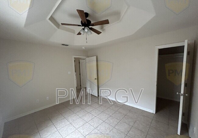 Building Photo - 3802 S Radisson Ave