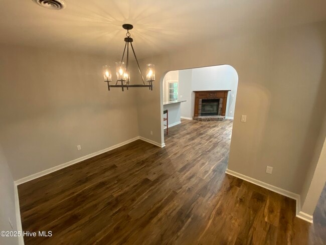 Building Photo - 8 Sand Dollar Dr