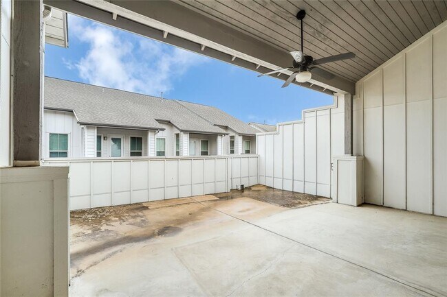 Building Photo - 2520 Bluebonnet Ln