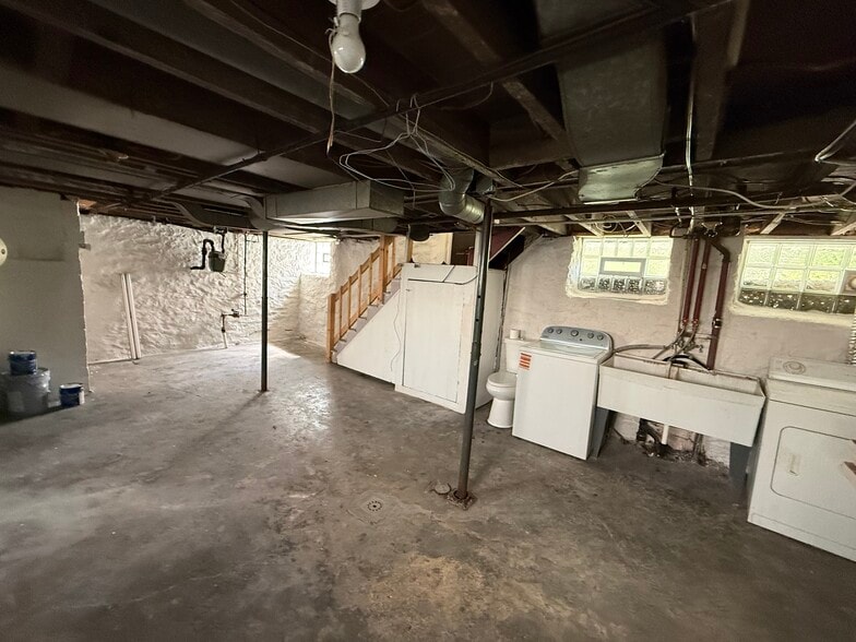 Building Photo - 415 Alice St