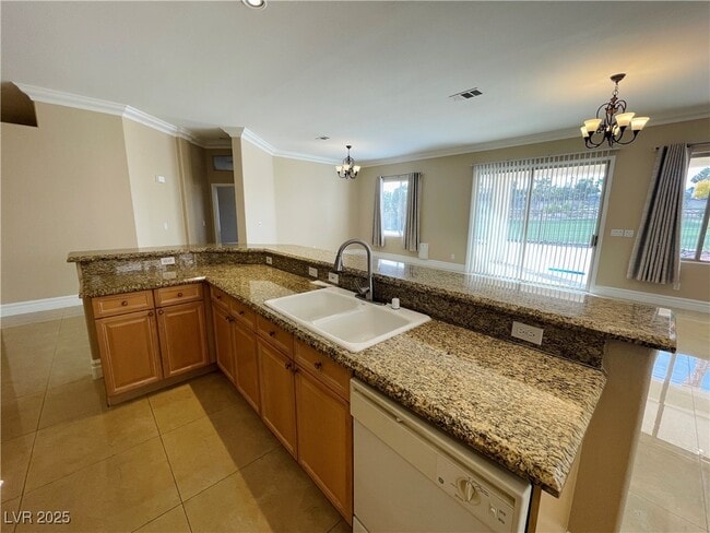Building Photo - 231 Cliff Valley Dr