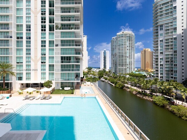 Building Photo - 330 Sunny Isles Blvd
