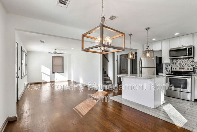 Building Photo - 2616 Northview Ave