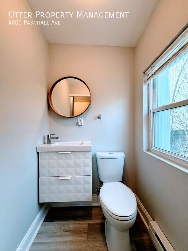 Building Photo - 4805 Paschall Ave