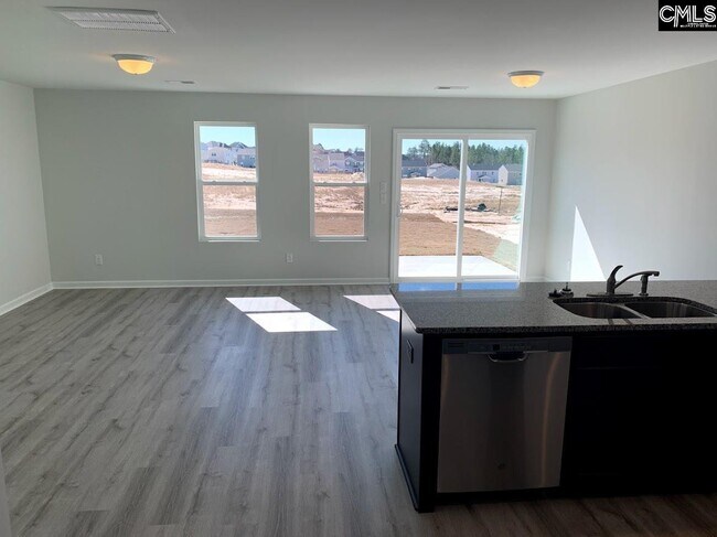 Building Photo - 2325 Trakand Dr