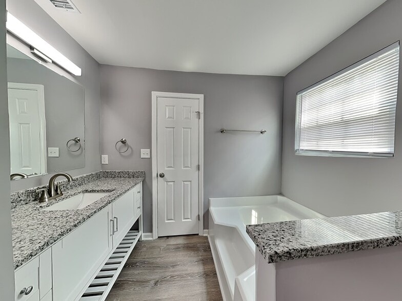 Building Photo - 447 Bald Eagle Way