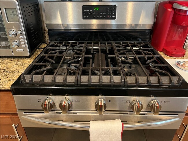 Building Photo - 2741 Crystal Blue St