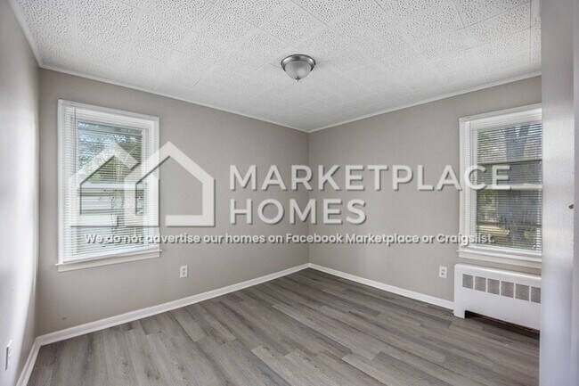 Building Photo - 8220 Jackson Ave