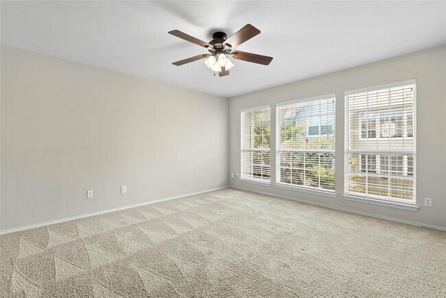 Building Photo - 2632 Century Park Blvd