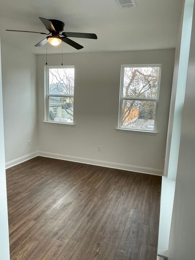 Building Photo - Newly Renovated 2BD/2.5BA with covered Driveway and Backyard