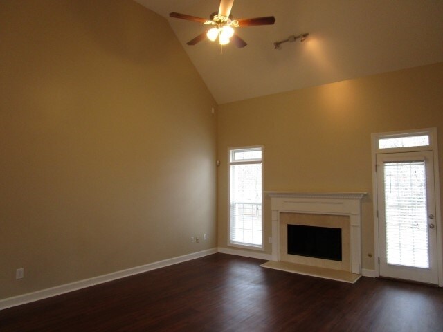 Building Photo - 3009 Summer Stream Ct