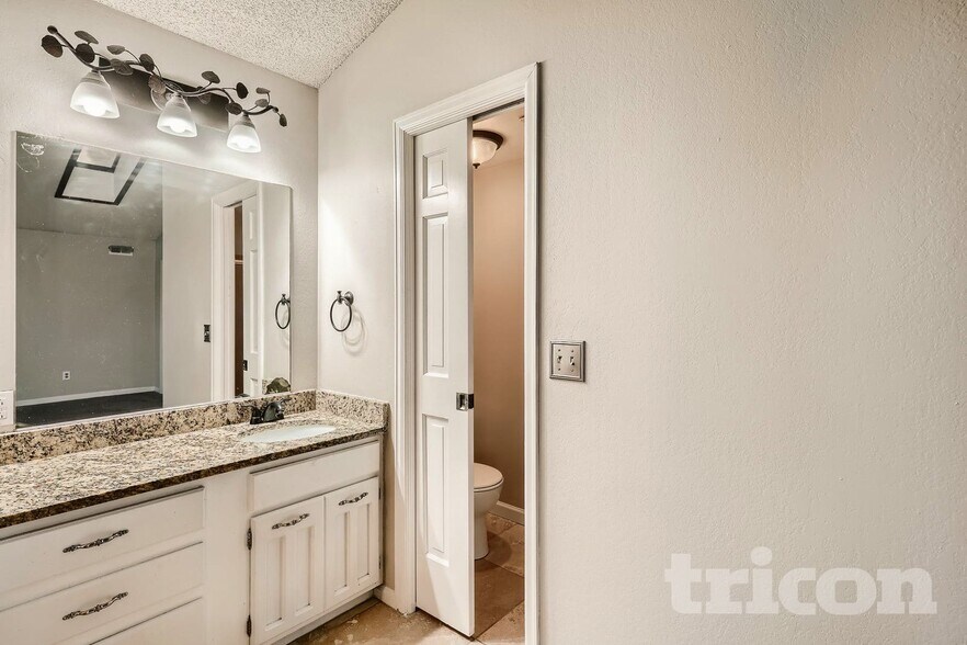 Building Photo - 8517 Piute Row