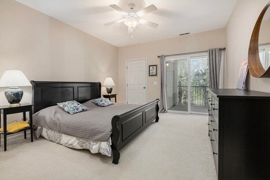 Building Photo - 331 Scio Village Ct