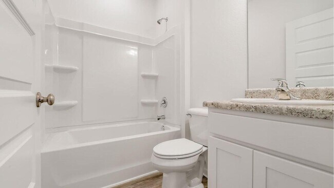Building Photo - 46 Bluebeech St