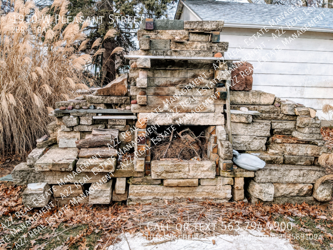 Building Photo - Charming and Cozy 2-Bedroom Ranch-Style Home