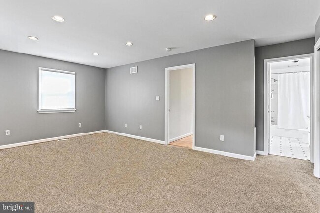 Building Photo - 11713 Kingtree St