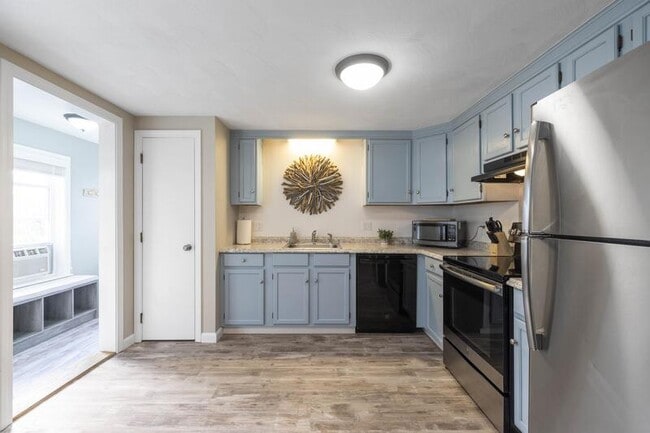 Building Photo - 16 Grasshopper Ln