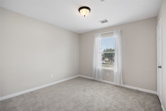 Building Photo - 7447 Oakwood Canyon Dr