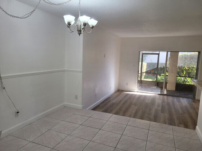 Building Photo - FOR RENT!!! BEAUTIFUL AND SPACIOUS 1 BED 1 BATH CONDO (MOVE IN SPECIAL)...
