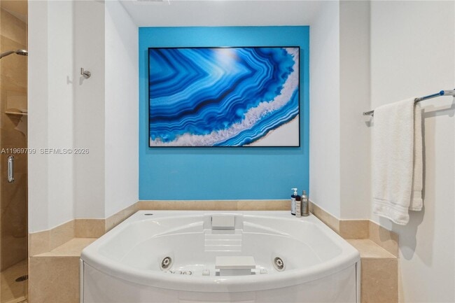 Building Photo - 18101 Collins Ave