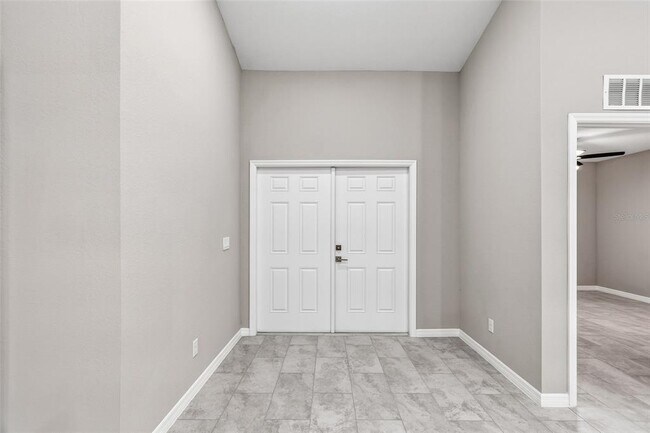 Building Photo - 1913 NW 30th St