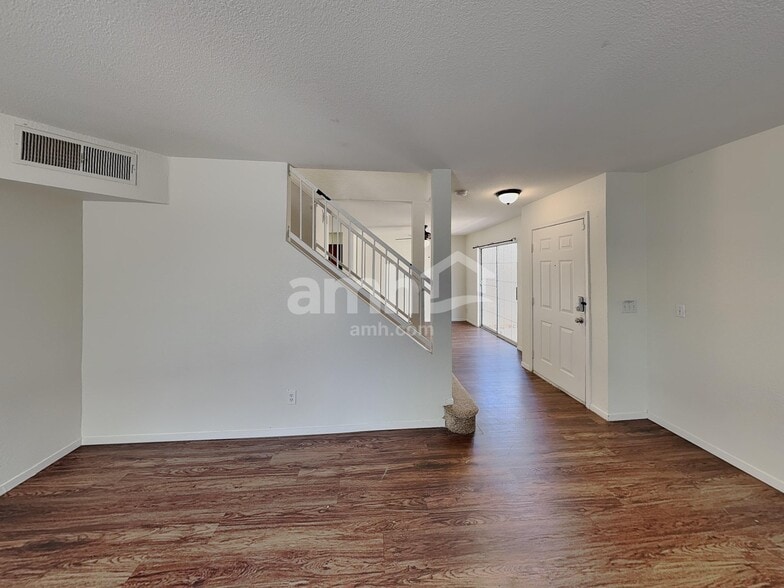 Building Photo - 7636 Connemara Ave