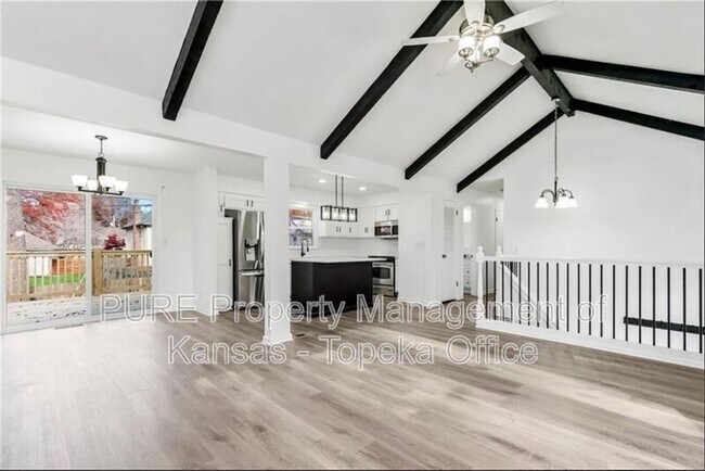 Building Photo - 12908 W 102nd St