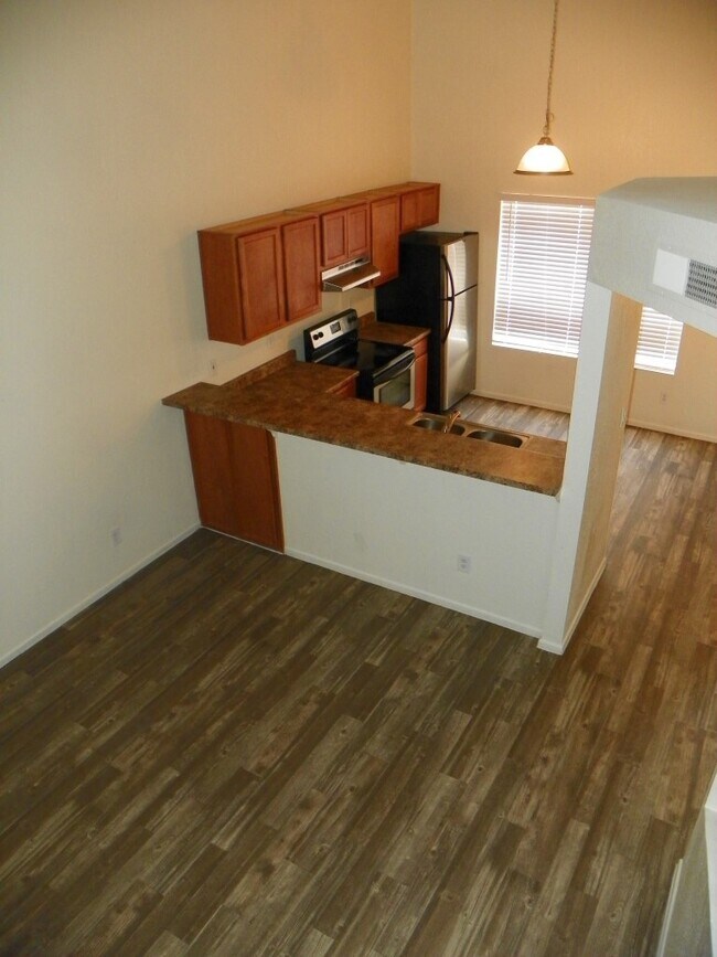 Building Photo - 1 bedroom with loft - or 2nd bedroom - w/d...