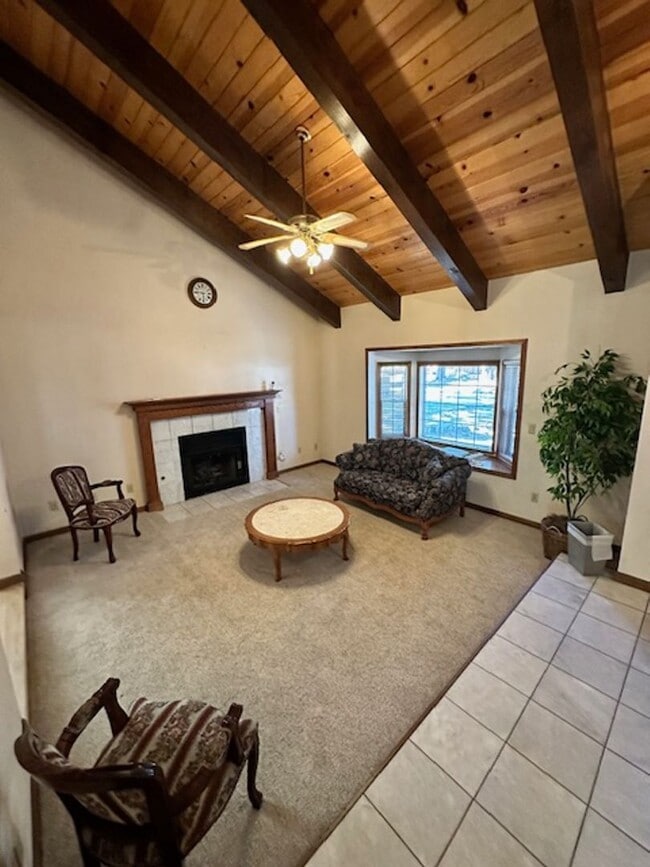 Building Photo - Great 4BD home for $4000.00 available on 4/19/26 for a seasonal lease!! Call today!!