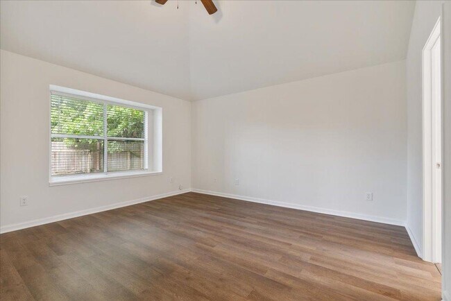 Building Photo - 14309 Levering St