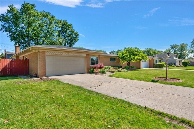 Building Photo - 11489 Anna Lisa Dr
