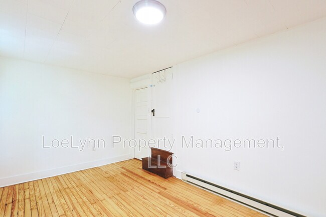 Building Photo - 505 B St