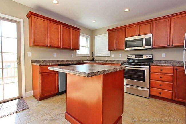 Building Photo - Home in Jackson Ridge Subdivision