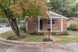 Building Photo - Beautiful Single Family Home!