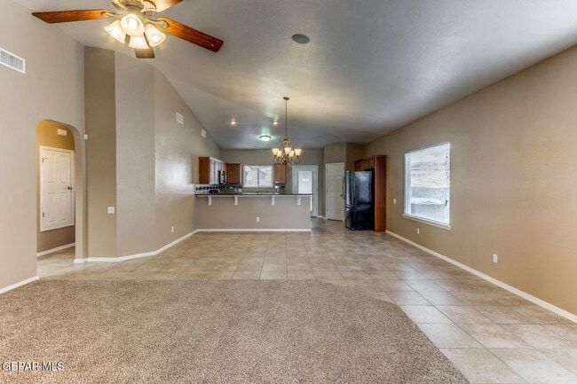 Building Photo - 5819 Redstone Rim Dr