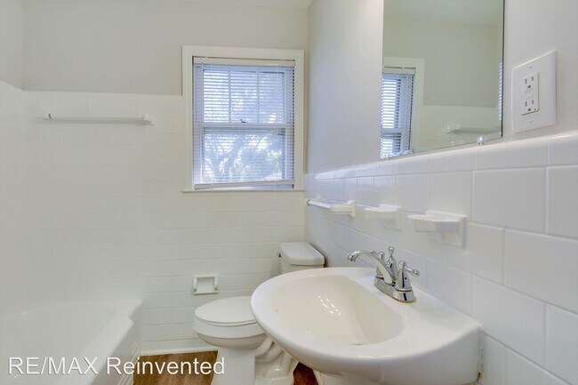 Building Photo - 2 br, 1 bath House - 1752 Wycliffe