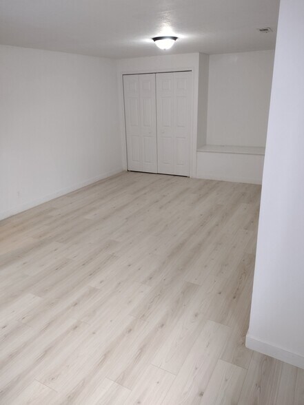 Building Photo - 2927 W 8380 S