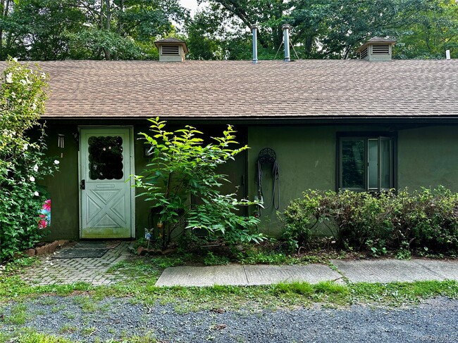 Building Photo - 2971 NY-97