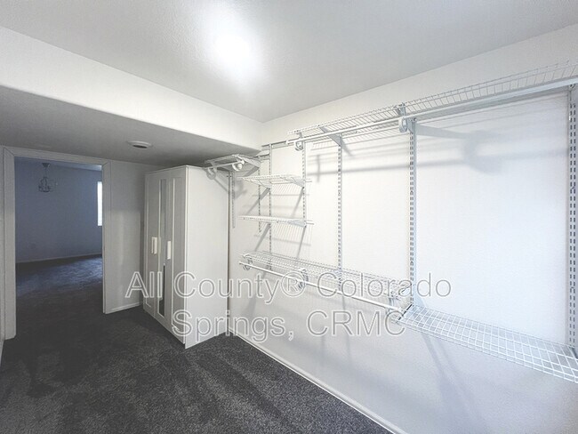 Building Photo - 14345 Woodrock Path