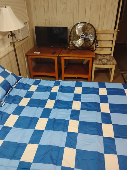 Building Photo - 2063 S Coyote Ave