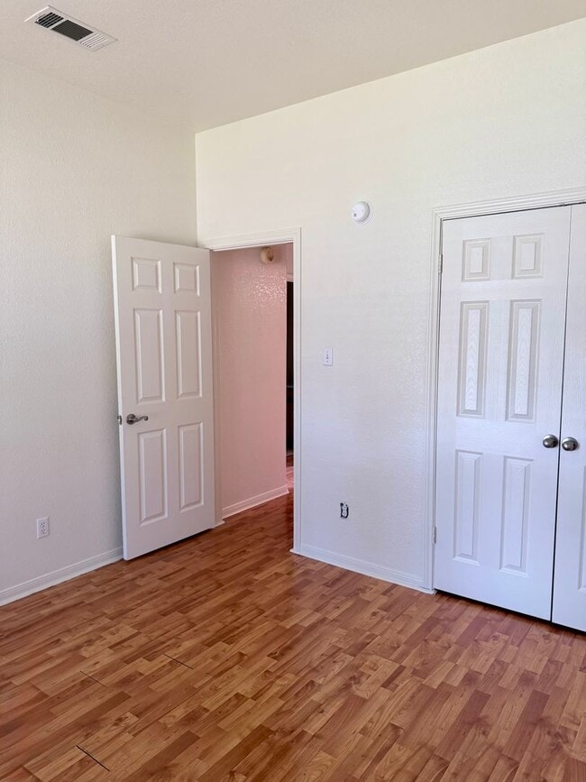 Building Photo - 4307 Derik Dr