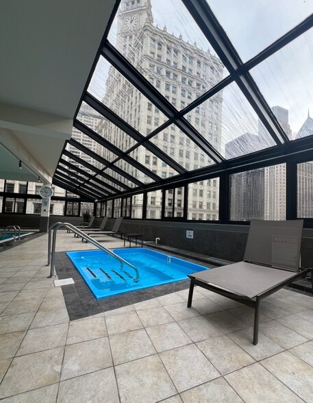 Building Photo - 405 N Wabash Ave