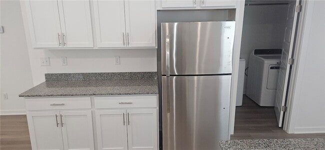 Building Photo - 1378 W Mt Comfort Rd