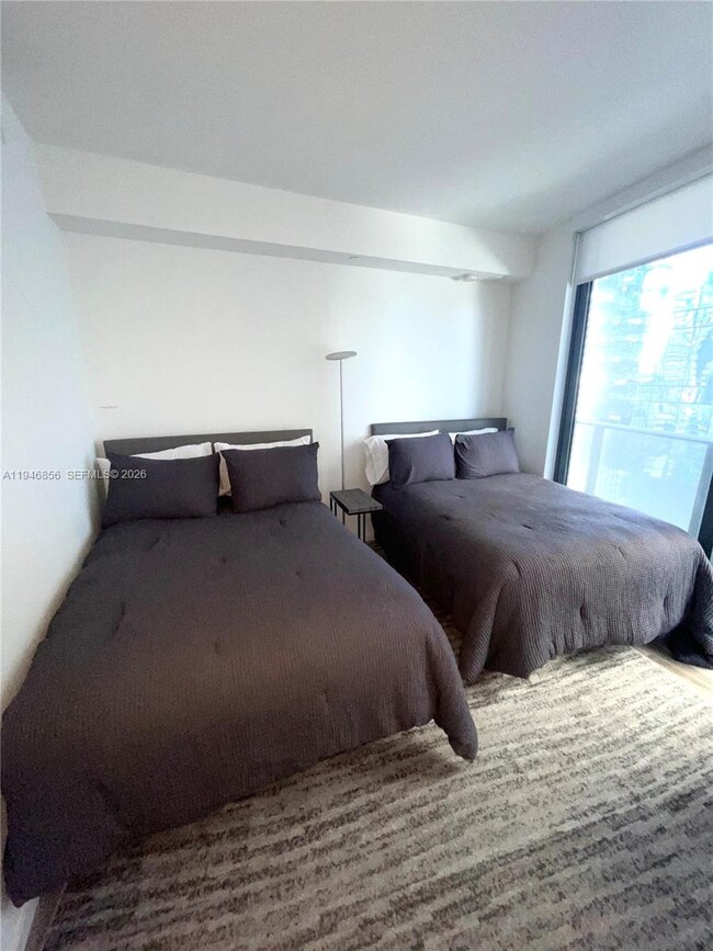 Building Photo - 801 S Miami Ave