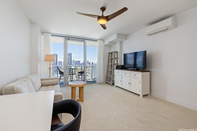 Building Photo - ALL utilities included, furnished one bedroom w/ parking at Azure!