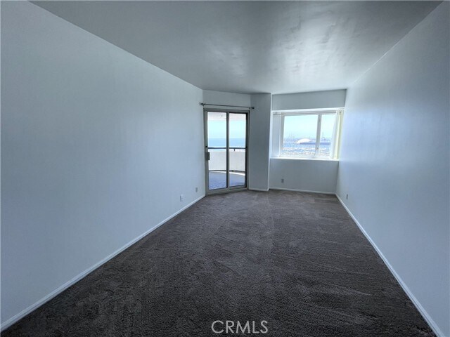 Building Photo - 525 E Seaside Way