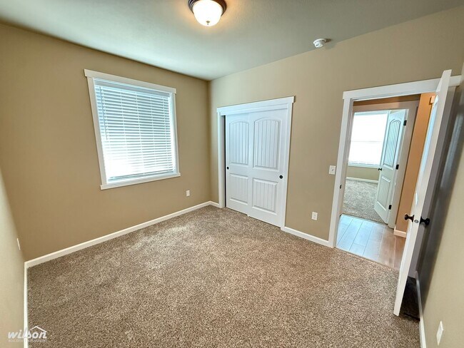 Building Photo - Modern 3-Bed Moxee Home with Huge Fenced Yard & Covered Patio